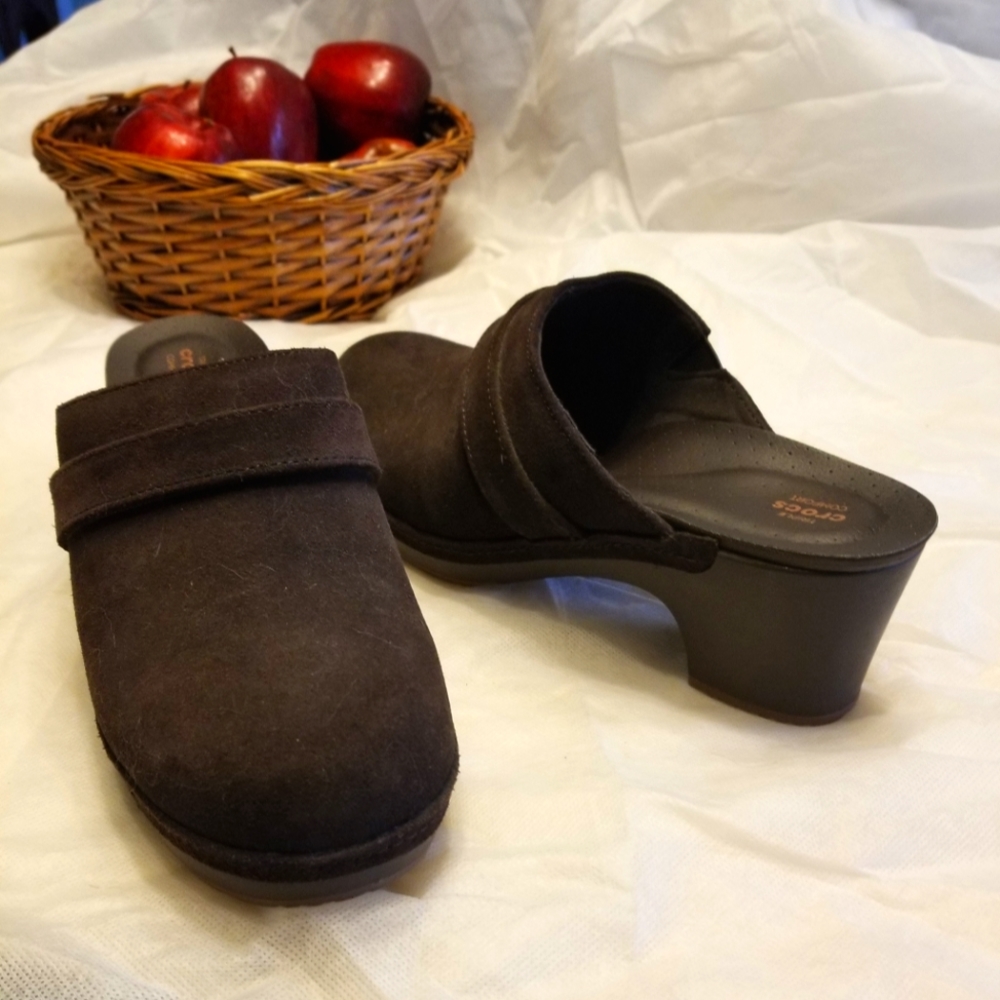 Crocs Slip on Deep Purple Clog